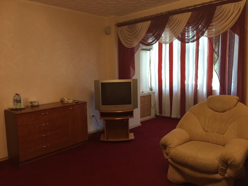 أكتاو Hotel Zelenaya الغرفة الصورة