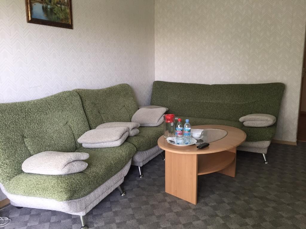 أكتاو Hotel Zelenaya الغرفة الصورة